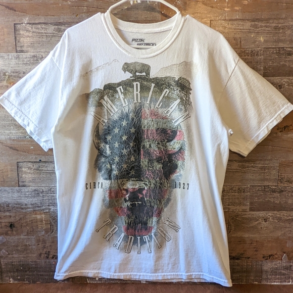 Peak Season American Tradition Buffalo Tee - Picture 1 of 12